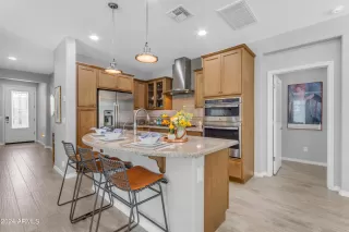 Photo #6: 6665644 Listing