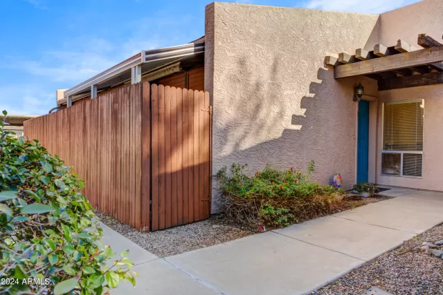 MLS: 6665675 Condo For Sale