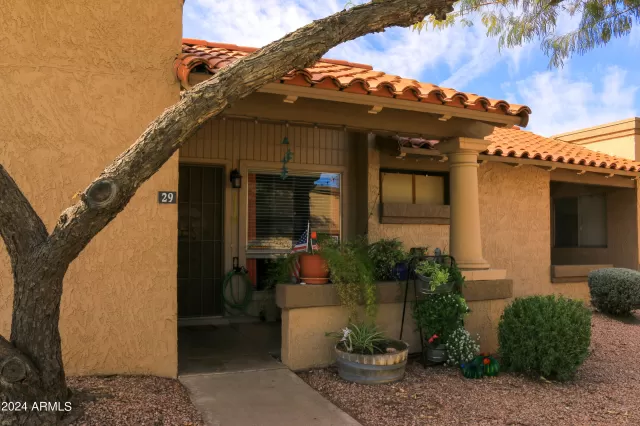 MLS: 6665755 Condo For Sale