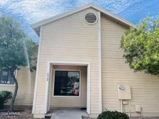 Photo #2: 6665888 Listing