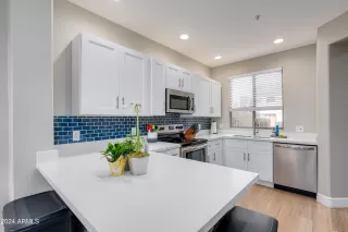 Photo #6: 6666013 Listing 