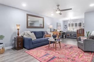 Photo #5: 6666237 Listing