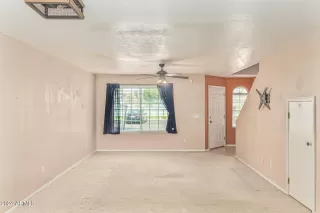 Photo #6: 6666257 Listing