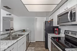 Photo #6: 6666322 Listing 