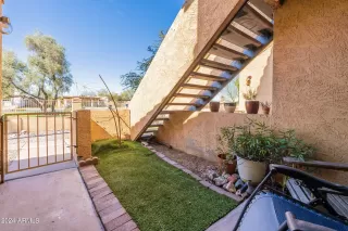 Photo #2: 6666401 Listing