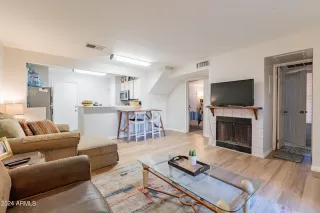 Photo #5: 6666401 Listing