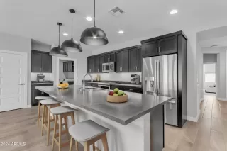 Photo #3: 6666557 Listing