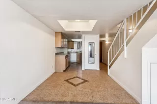 Photo #6: 6666668 Listing