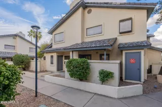 Photo #4: 6667244 Listing