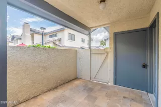 Photo #5: 6667244 Listing