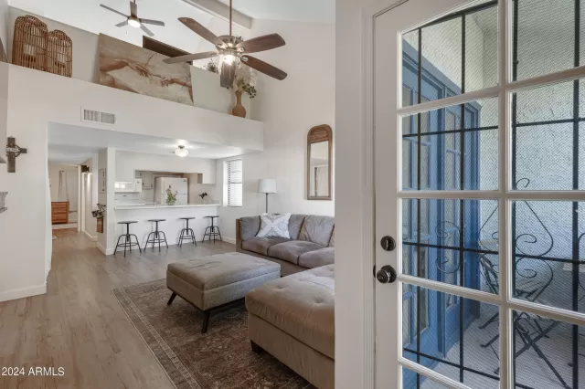 MLS: 6667411 Condo For Sale