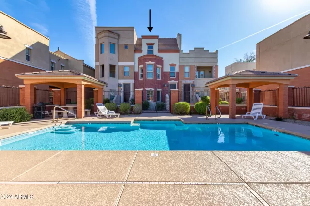 MLS: 6667631 Condo For Sale