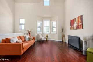 Photo #5: 6667631 Listing