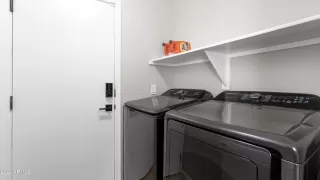 Photo #6: 6667760 Listing