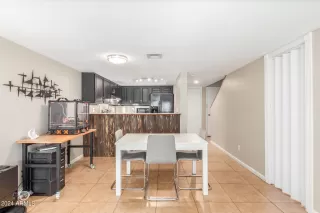 Photo #2: 6667795 Listing