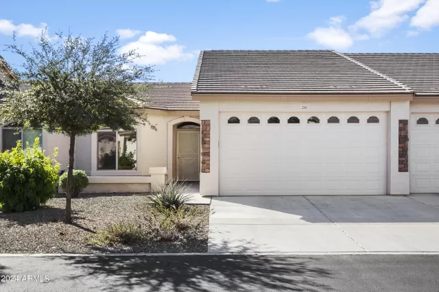 MLS: 6667846 Condo For Sale