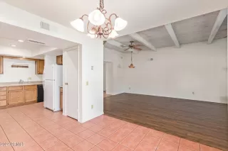 Photo #5: 6667861 Listing 