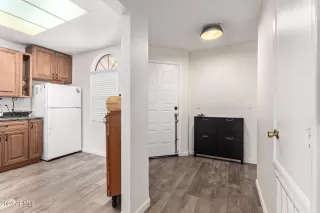 Photo #5: 6668577 Listing 