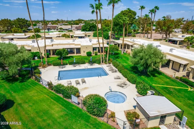 MLS: 6668757 Condo For Sale