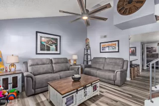 Photo #3: 6668803 Listing 