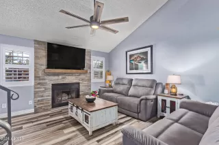 Photo #5: 6668803 Listing 