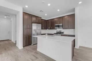 Photo #2: 6668931 Listing 