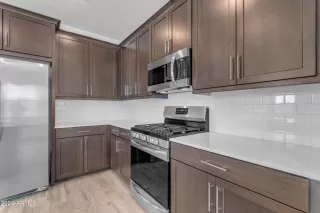 Photo #3: 6668931 Listing 