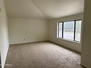 Photo #5: 6668988 Listing 