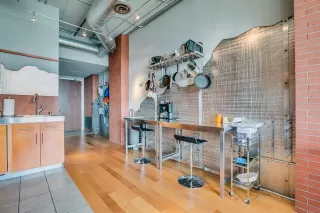 Photo #2: 6669583 Listing