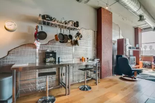 Photo #4: 6669583 Listing