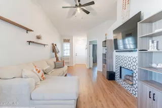 Photo #5: 6669593 Listing 