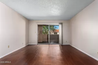 Photo #3: 6669599 Listing 