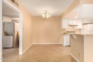 Photo #4: 6669604 Listing 