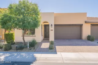 Photo #1: 6669621 Listing