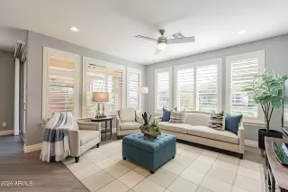 Photo #4: 6669621 Listing