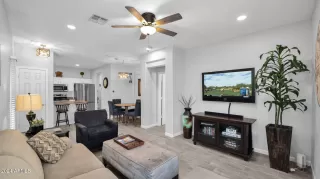 Photo #6: 6669623 Listing 