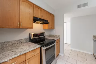 Photo #4: 6670286 Listing