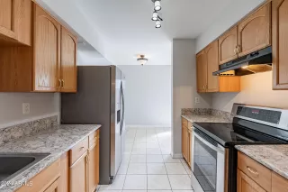 Photo #5: 6670286 Listing