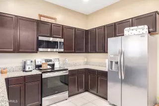 Photo #4: 6670328 Listing