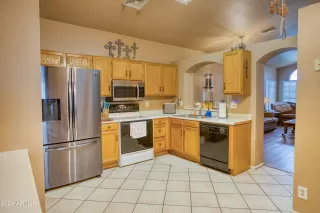 Photo #6: 6670597 Listing