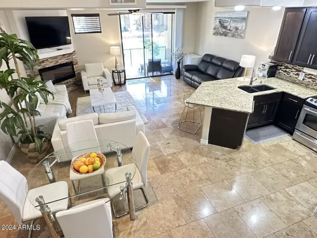 MLS: 6670612 Condo For Sale