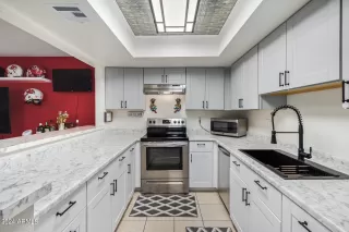 Photo #2: 6670869 Listing 