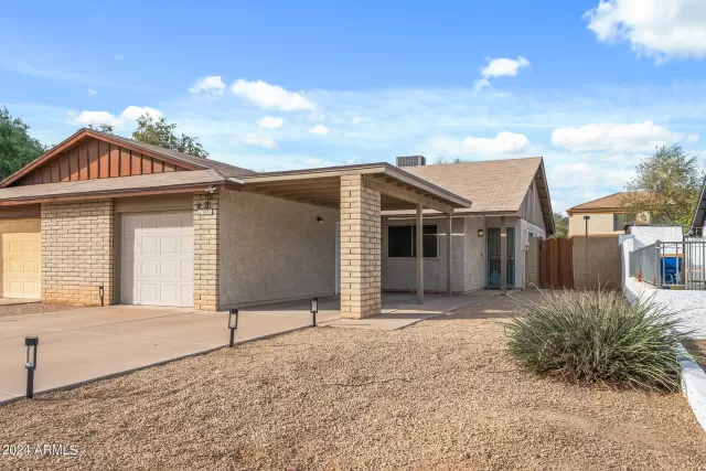 MLS: 6670890 Condo For Sale