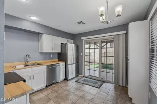 Photo #5: 6670890 Listing 