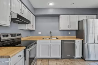 Photo #6: 6670890 Listing 