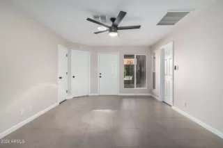 Photo #6: 6670901 Listing 