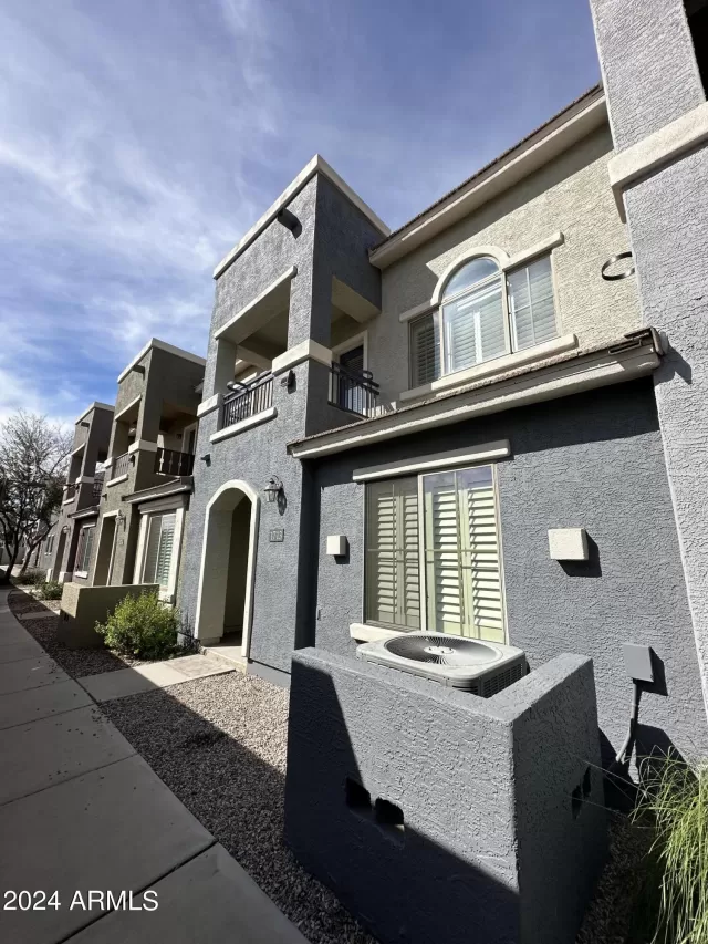 MLS: 6671106 Condo For Sale