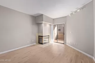 Photo #4: 6671113 Listing