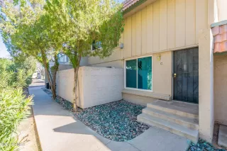 Photo #1: 6671292 Listing