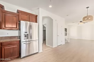 Photo #6: 6671319 Listing